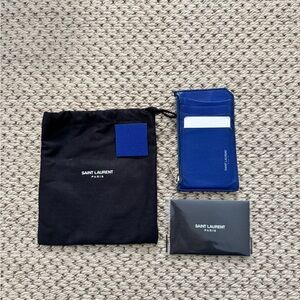 SAINT LAURENT PARIS FRAGMENTS ZIPPED CARD CASE IN GRAIN DE POUDRE LEATHER